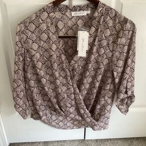 NWT All in Flavor Ladies Cross Closure Blouse Black n Cream 3/4 Sleeve Size M